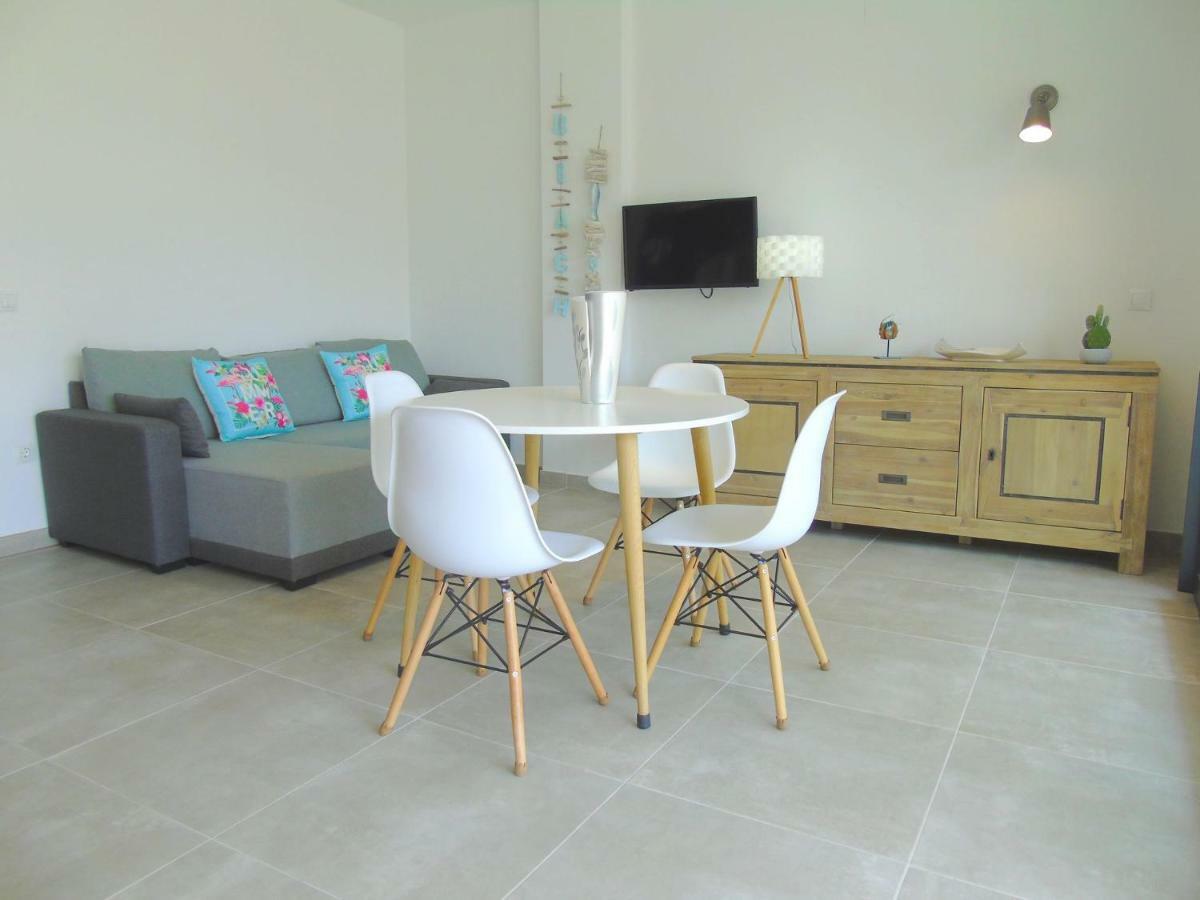 Appartement Proche Avec Piscine Roses
